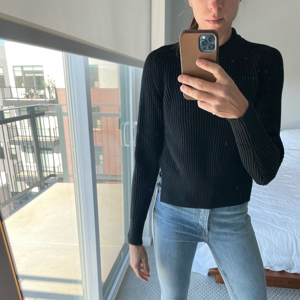 AMI Paris Crew Neck Knitted Top
